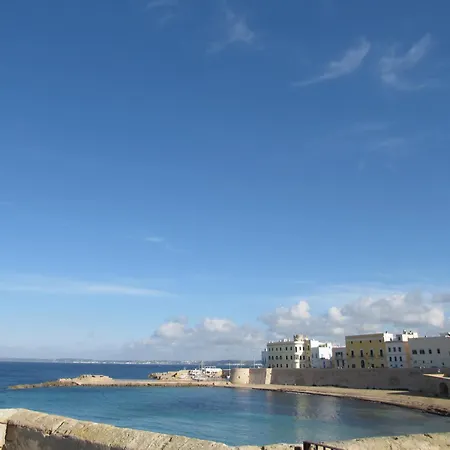 Amare Gallipoli Гостевой дом Галлиполи