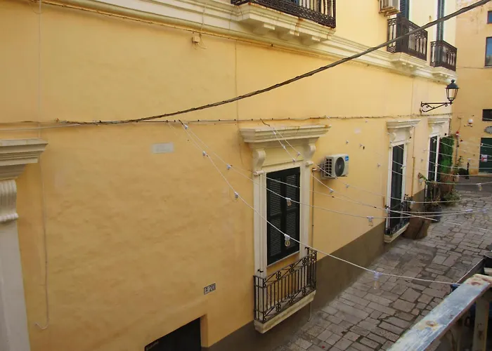 La Perla Bed & Breakfast